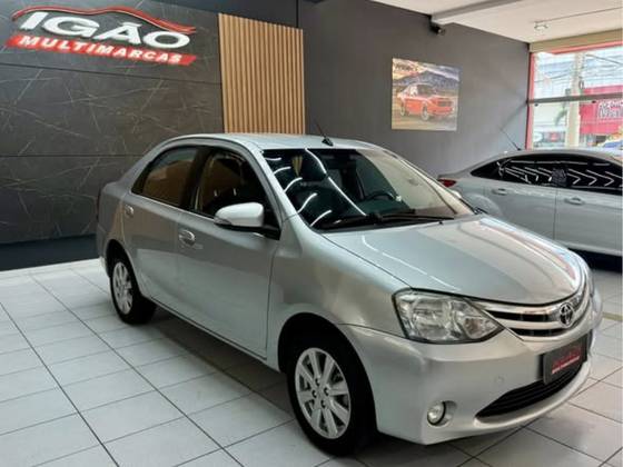 TOYOTA ETIOS 1.5 XLS SEDAN 16V FLEX 4P AUTOMÁTICO